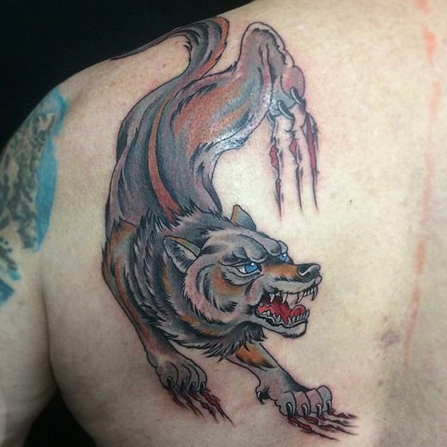 Wolf tattoo with @johnsabin #wolf #wolftattoo #animaltattoo #naturetattoo #sandiegotattoo #tattooistartmag #sandiegotattooartist #sandiegotattooshop #backtattoo