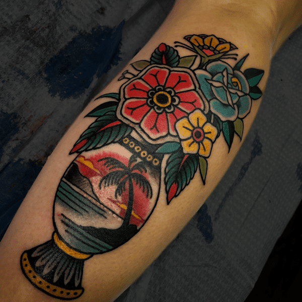 traditional-american-vase-flowers-tattoo-chris-cockrill-san-diego