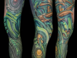bio-organic-alien-creature-color-leg-sleeve-tattoo-terry-ribera-san-diego