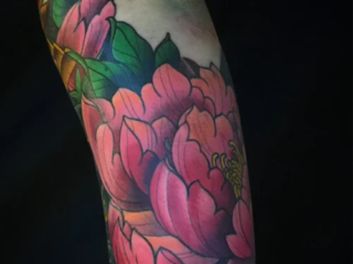 illustrative-neo-japanese-pink-peony-upper-arm-sleeve-tattoo-terry-ribera-san-diego