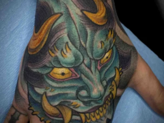 illustrative-neo-traditional-hannya-mask-hand-tattoo-terry-ribera-san-diego
